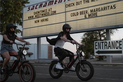 En İyi Arkadaşlar ve Popüler Akadaşlar Gençleri Farklı Şekillerde Şekillendiriyor